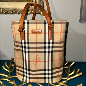 Burberry Bucket Bag Nova Check Fabric Caramel Leather Trim Beautiful 😍